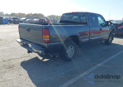 2001 Chevrolet Silverado 1500 Ls z USA, uszkodzony, nr VIN 2GCEC19T811197229